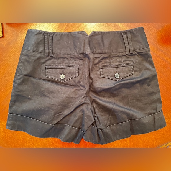 Express Black Shorts - Picture 2 of 3
